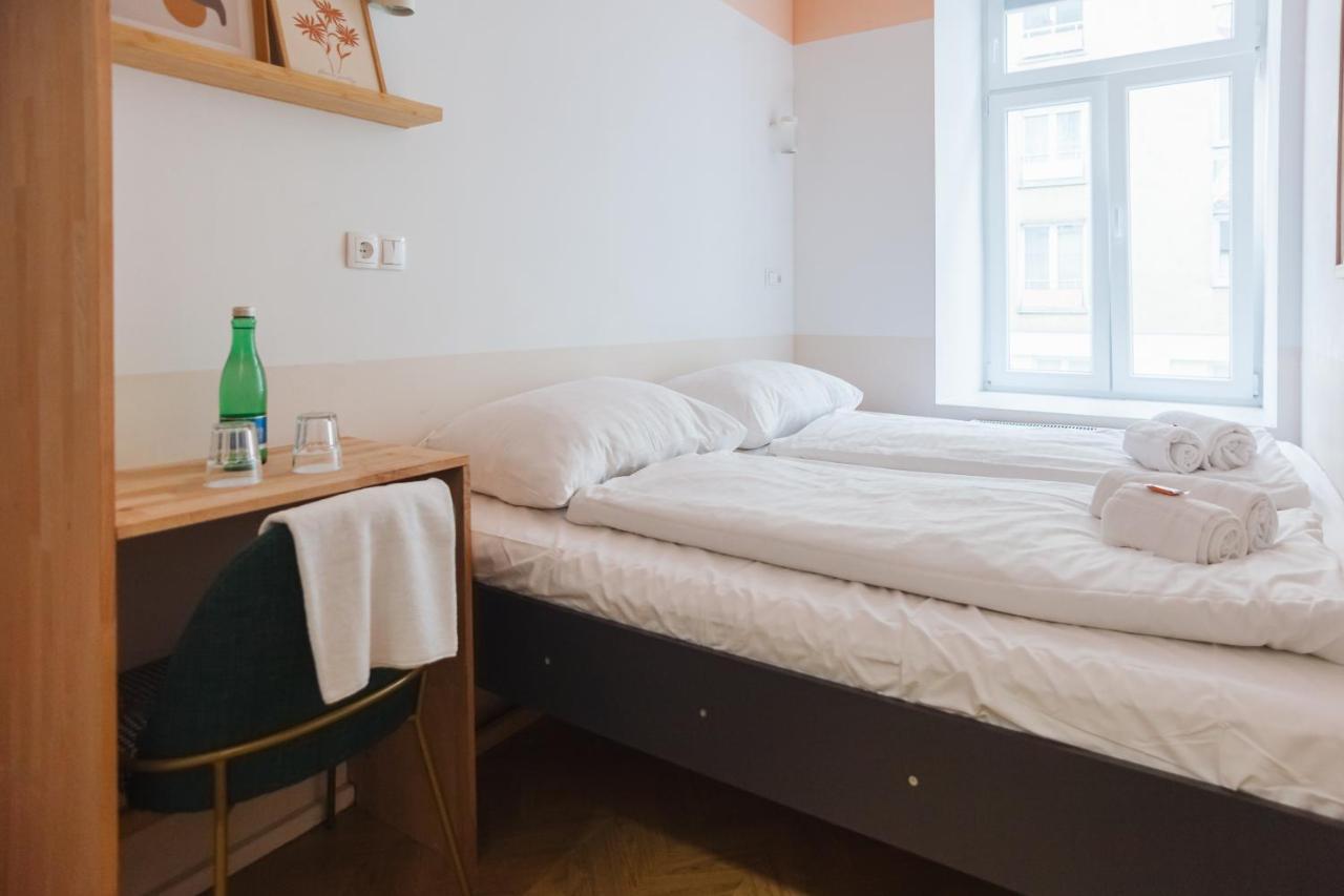 Malfatti Room Oasis With Coworking Space Wien Exteriör bild