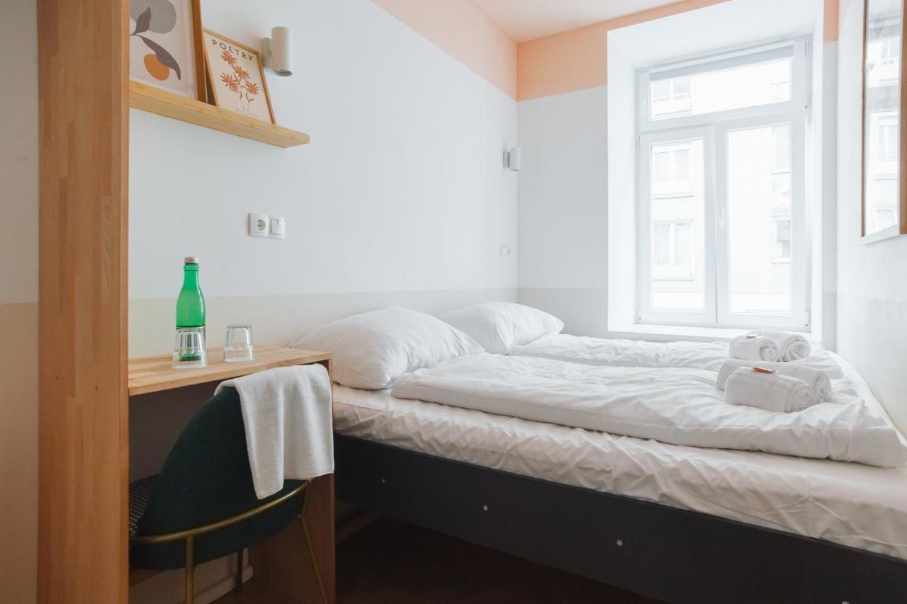 Malfatti Room Oasis With Coworking Space Wien Exteriör bild