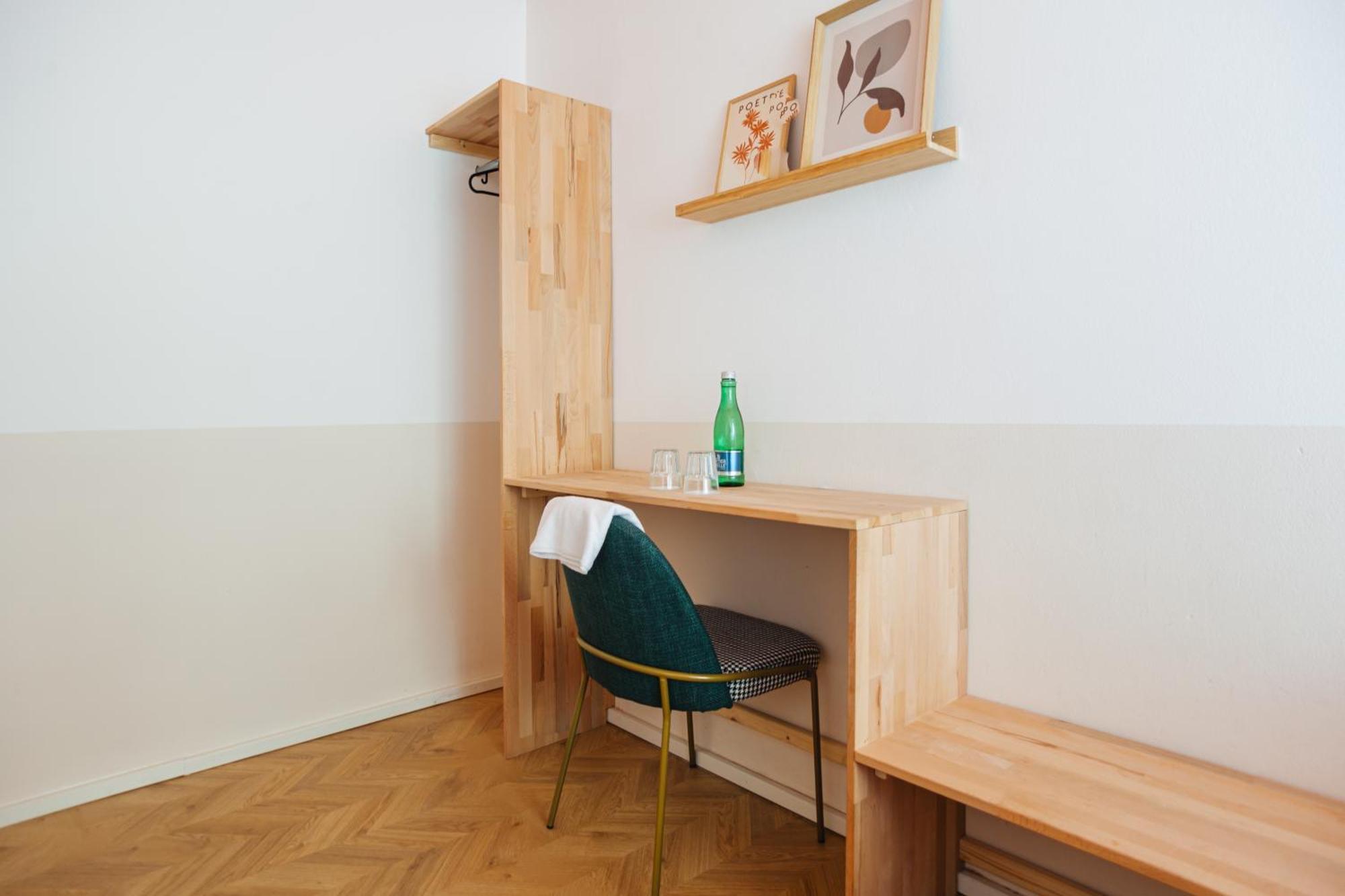Malfatti Room Oasis With Coworking Space Wien Exteriör bild