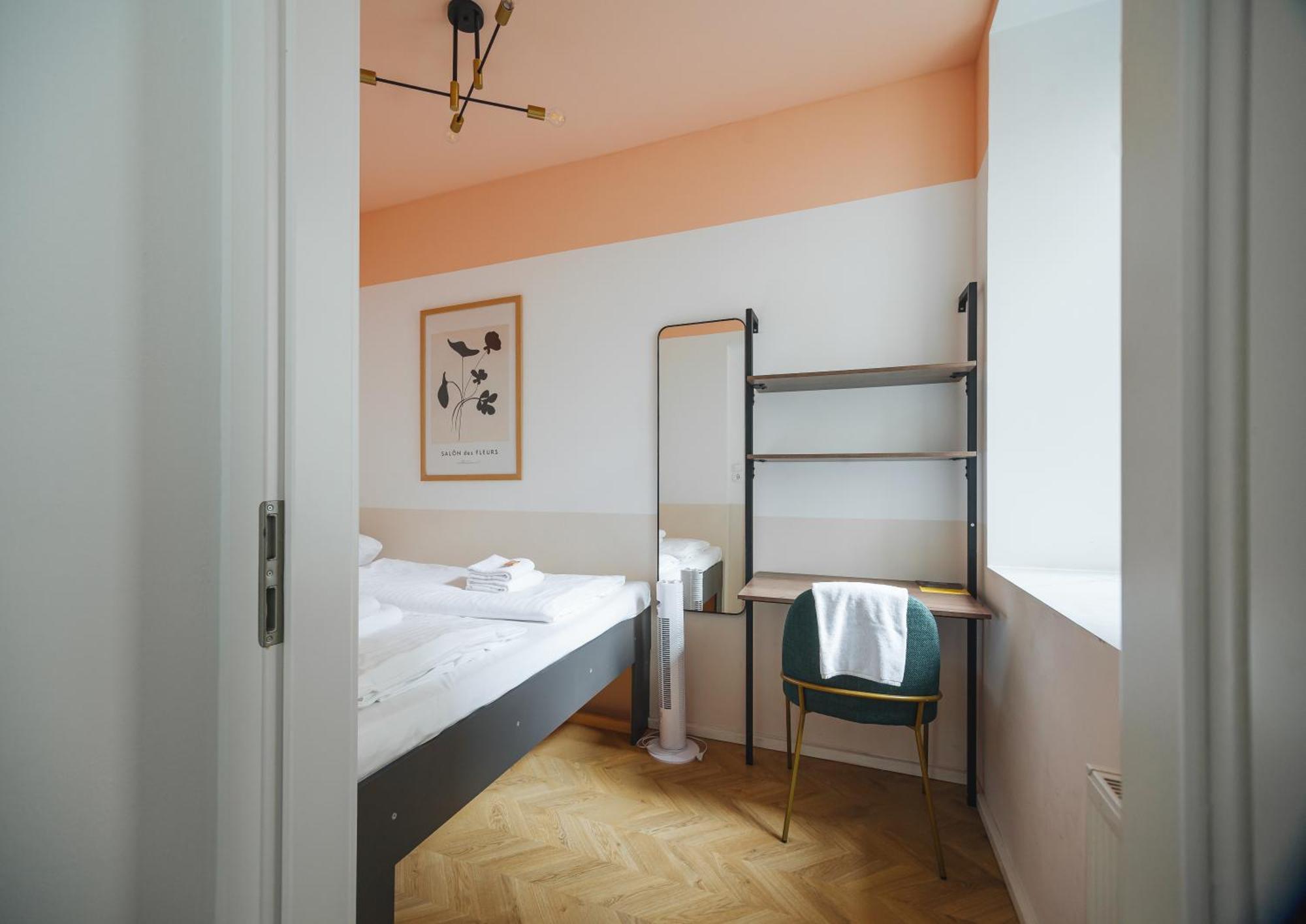 Malfatti Room Oasis With Coworking Space Wien Exteriör bild